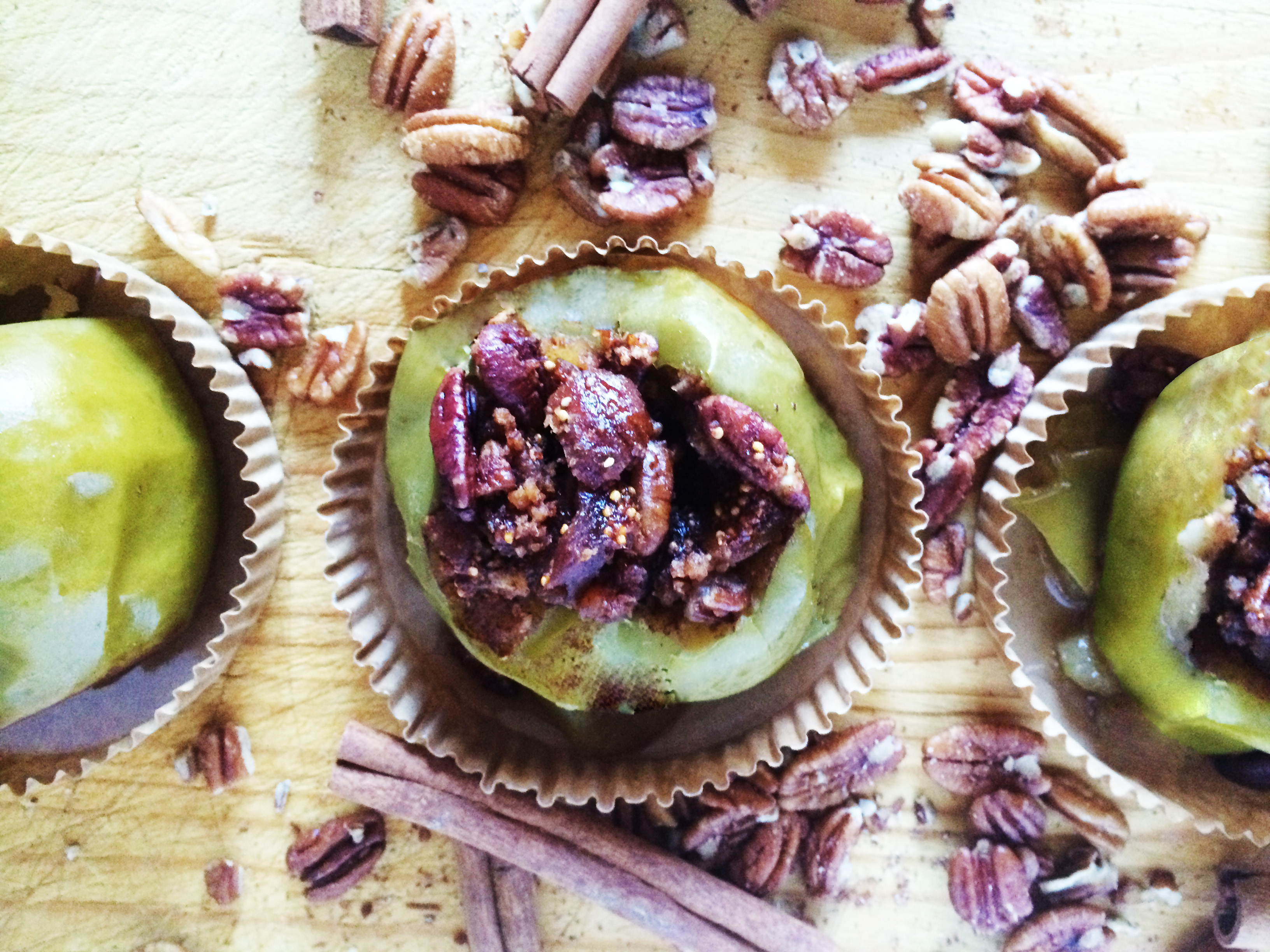 Slow Cooker Stuffed Apples with Figs