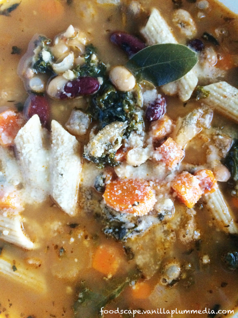 easy-vegetarian-minestrone-soup