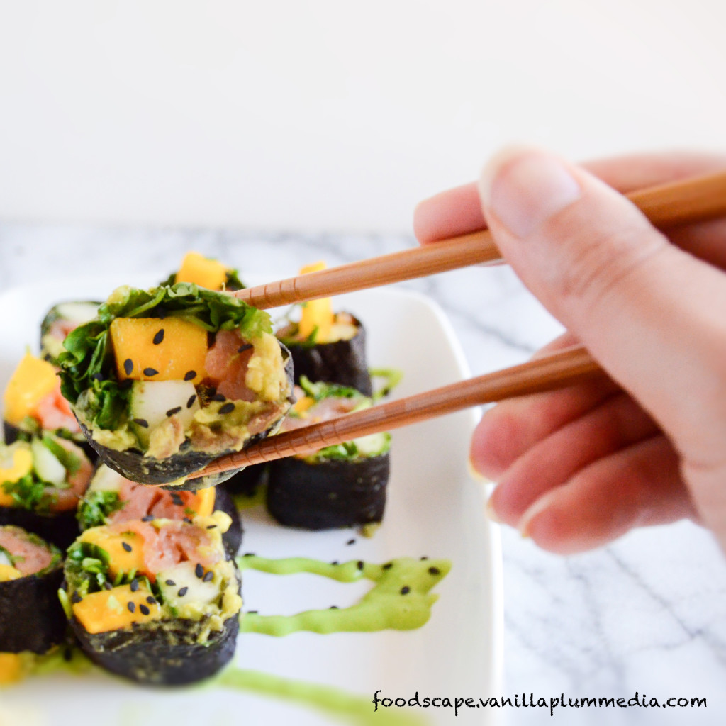 Smoked Salmon Sushi Roll with Avocado - Tastes amazing, rice free, easy to make and good for you!