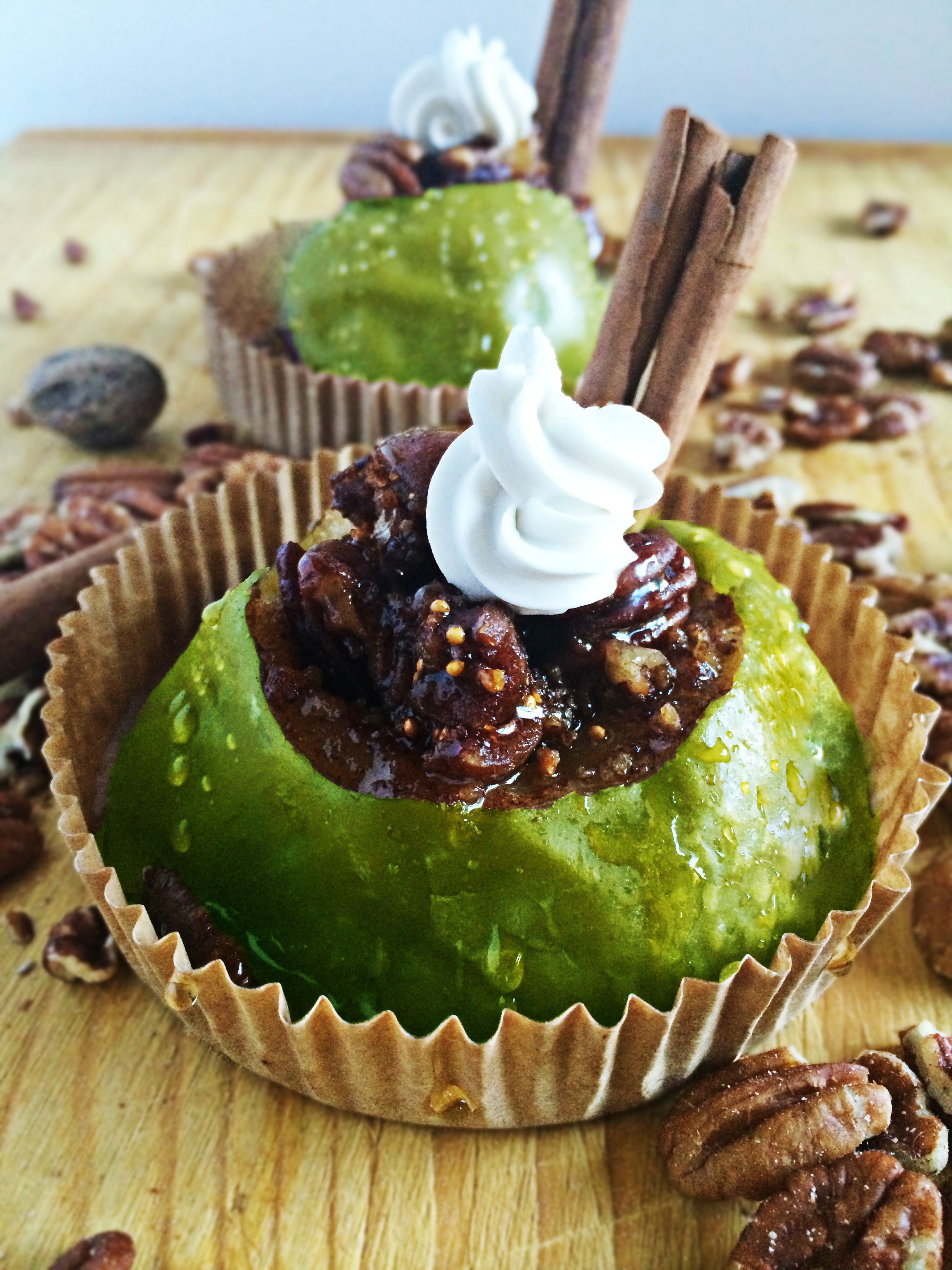 Slow Cooker Stuffed Apples with Figs