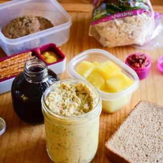 Lunch Meal Planning For Work and School Year - Lunch for any diet shouldn't be hard. I plan by the five tastes rather than the food pyramid to make sure my lunch is always satisfying. |http://foodscape.vanillaplummedia.com/lunch-meal-planning-for-work-and-school-year/| #vegan #glutenfree #paleo